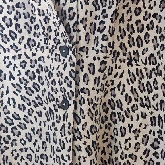 Vtg Dana Bachman 10 100%Silk ButtonDown LeopardPrint Lngslv Career Women Blouse - Picture 8 of 12